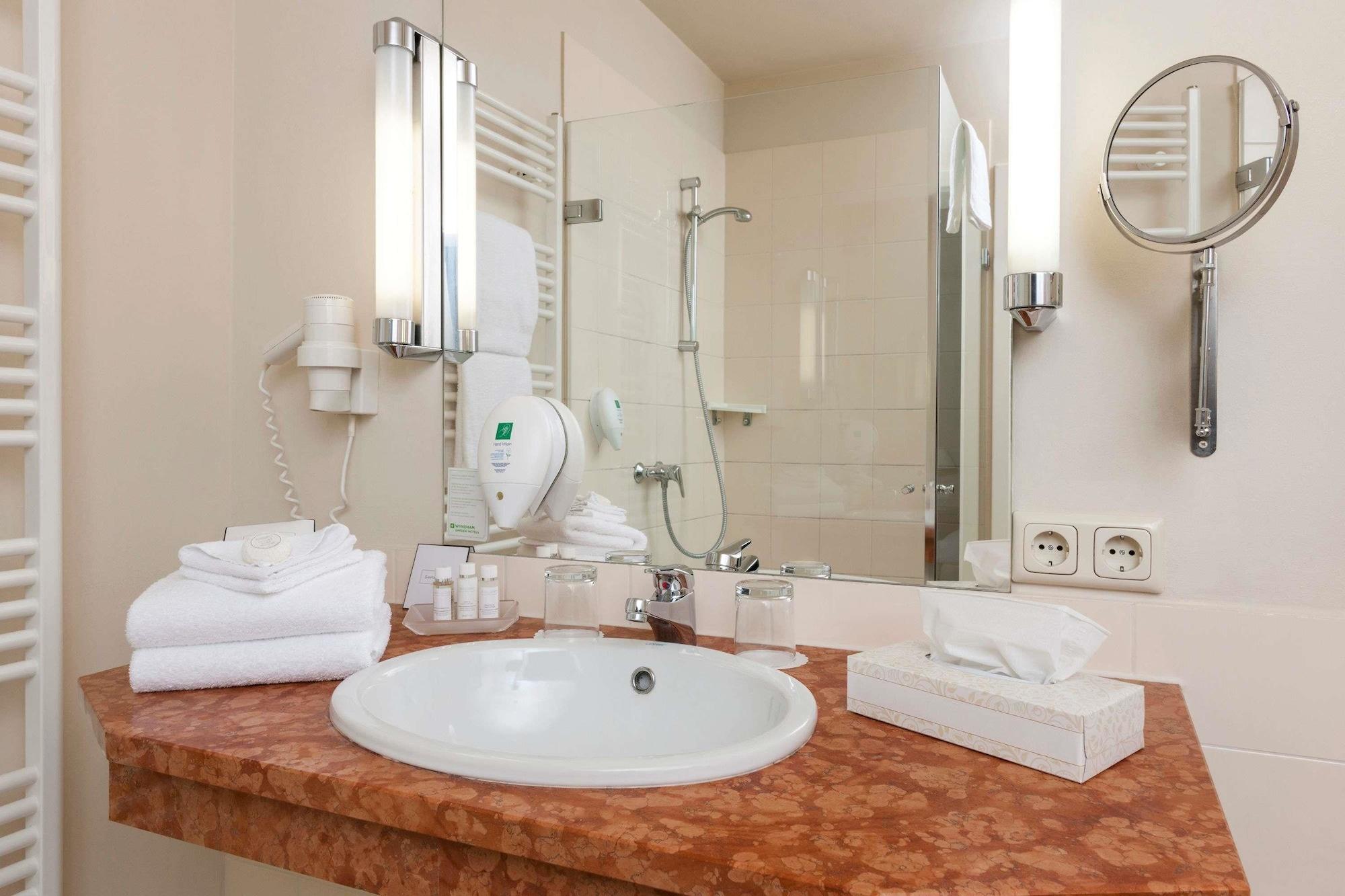 Wyndham Garden Quedlinburg Stadtschloss Ngoại thất bức ảnh
