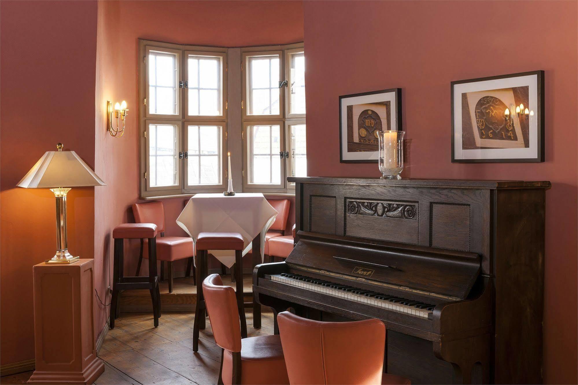 Wyndham Garden Quedlinburg Stadtschloss Ngoại thất bức ảnh