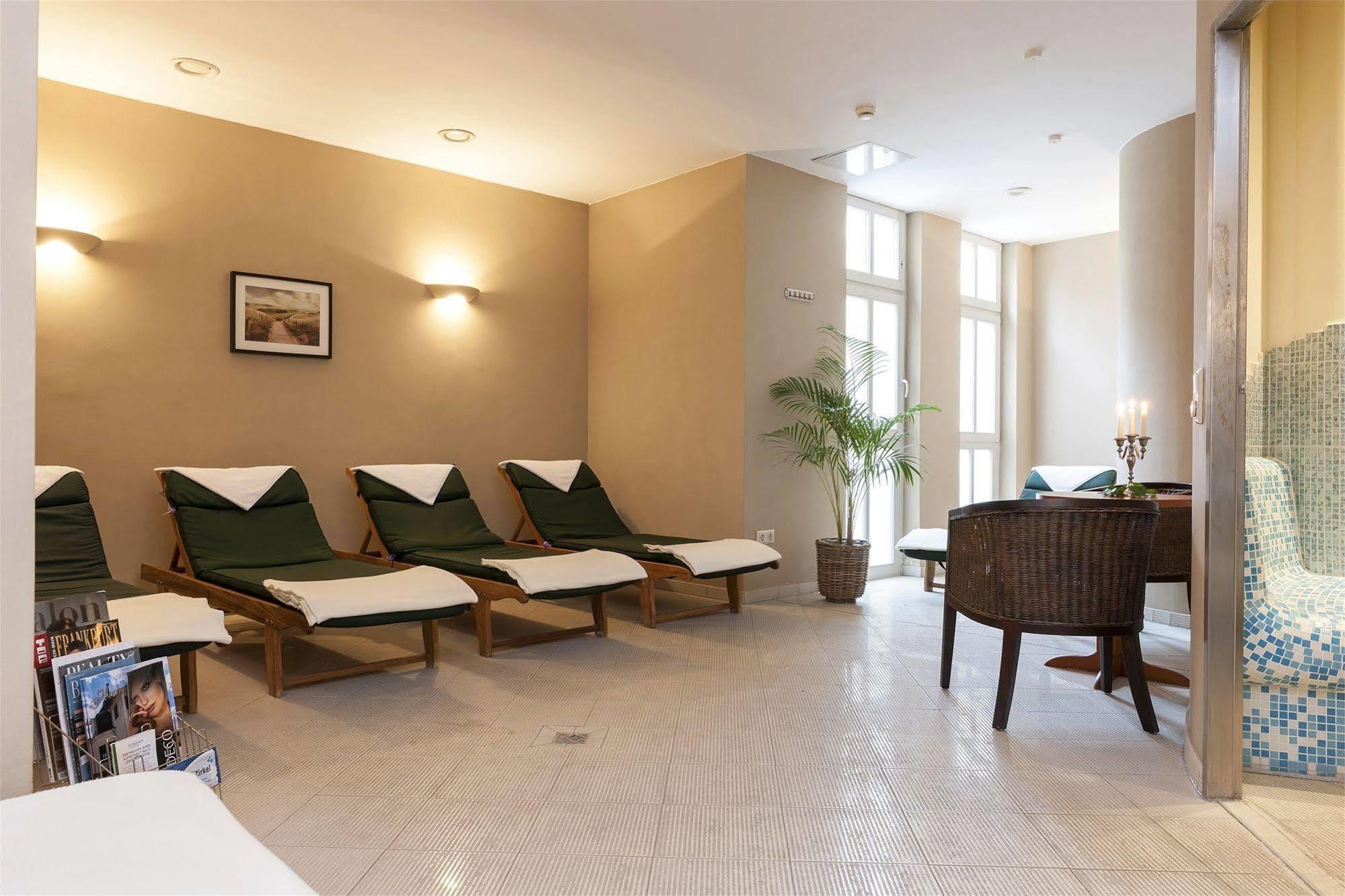 Wyndham Garden Quedlinburg Stadtschloss Ngoại thất bức ảnh