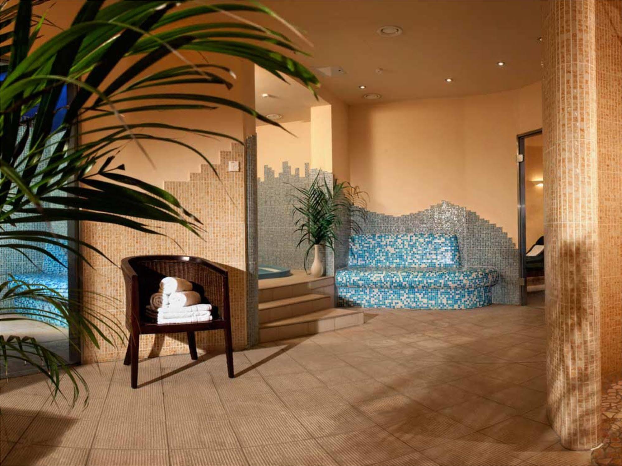 Wyndham Garden Quedlinburg Stadtschloss Ngoại thất bức ảnh