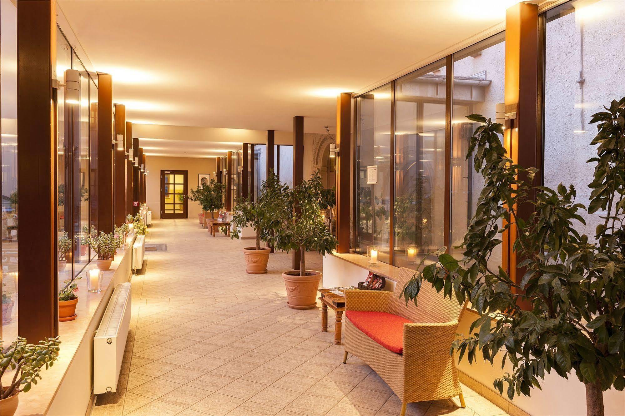 Wyndham Garden Quedlinburg Stadtschloss Ngoại thất bức ảnh